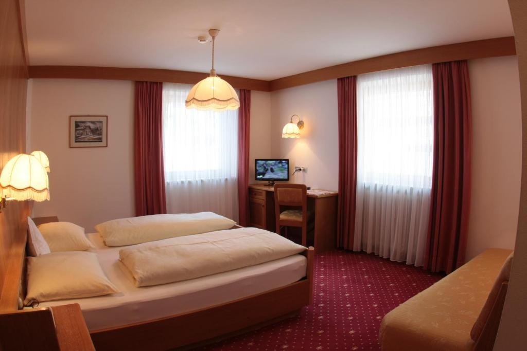 Hotel Talblick Ortisei Cameră foto