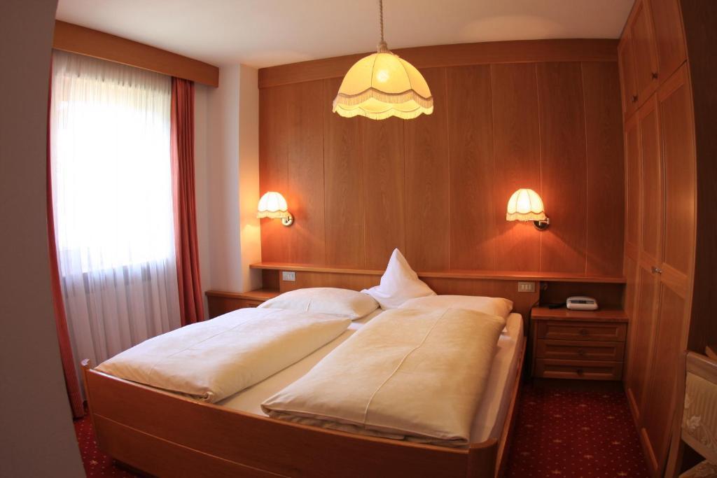 Hotel Talblick Ortisei Cameră foto